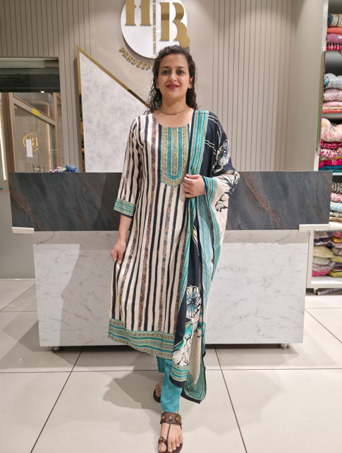 Elegant Floral Printed Suit Set
