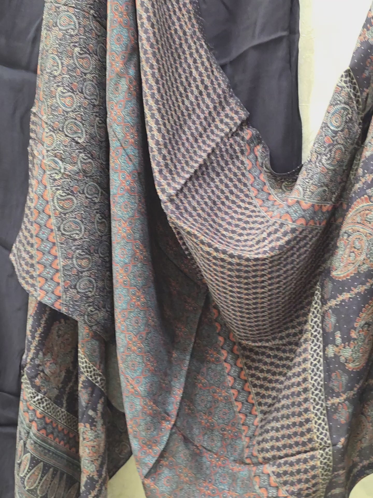 NAVY PRINTED MUSLIN PLAZZO SUIT