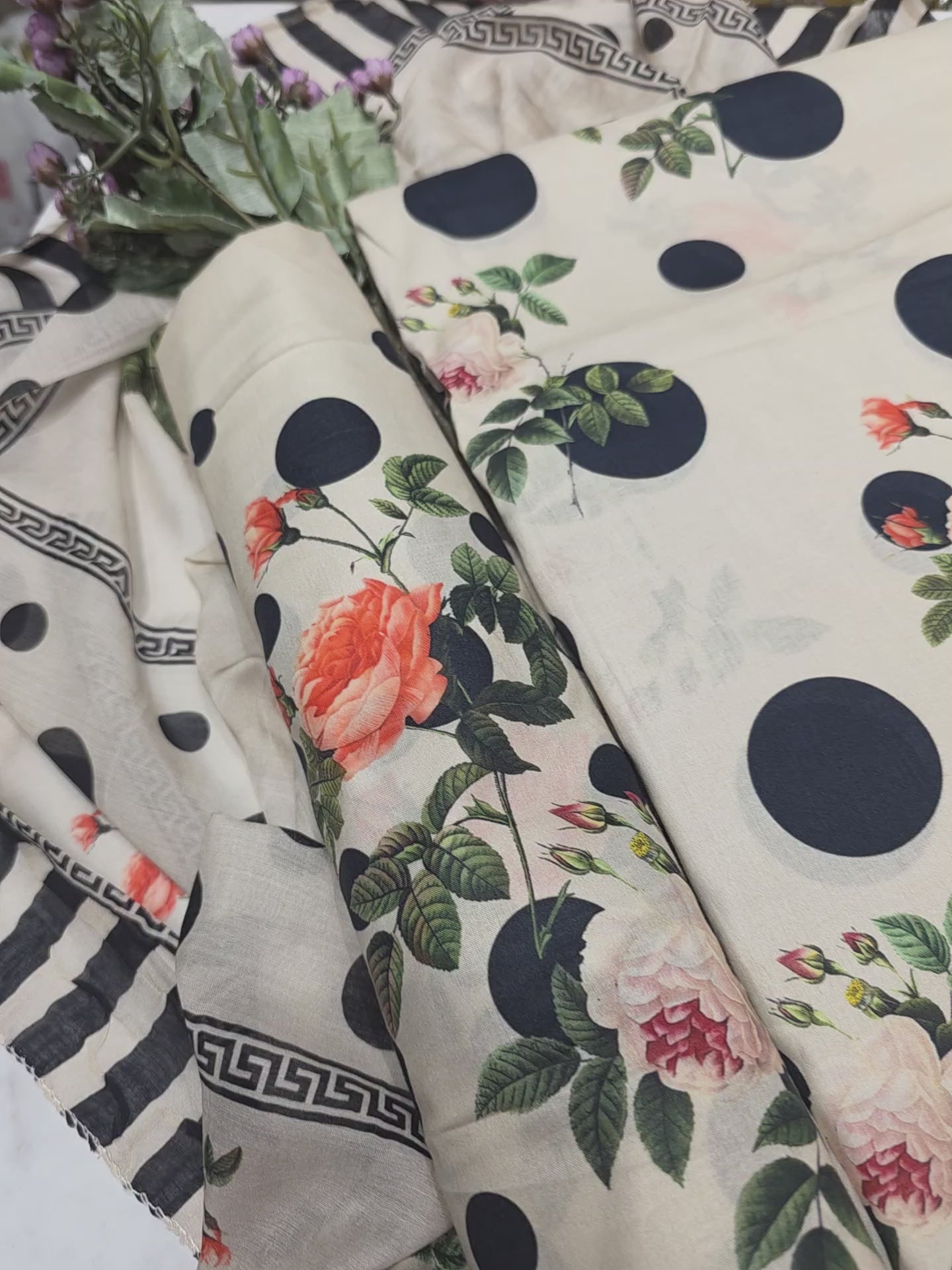 POLKA DOT PRINTED COTTON UNSTITCHED SUIT