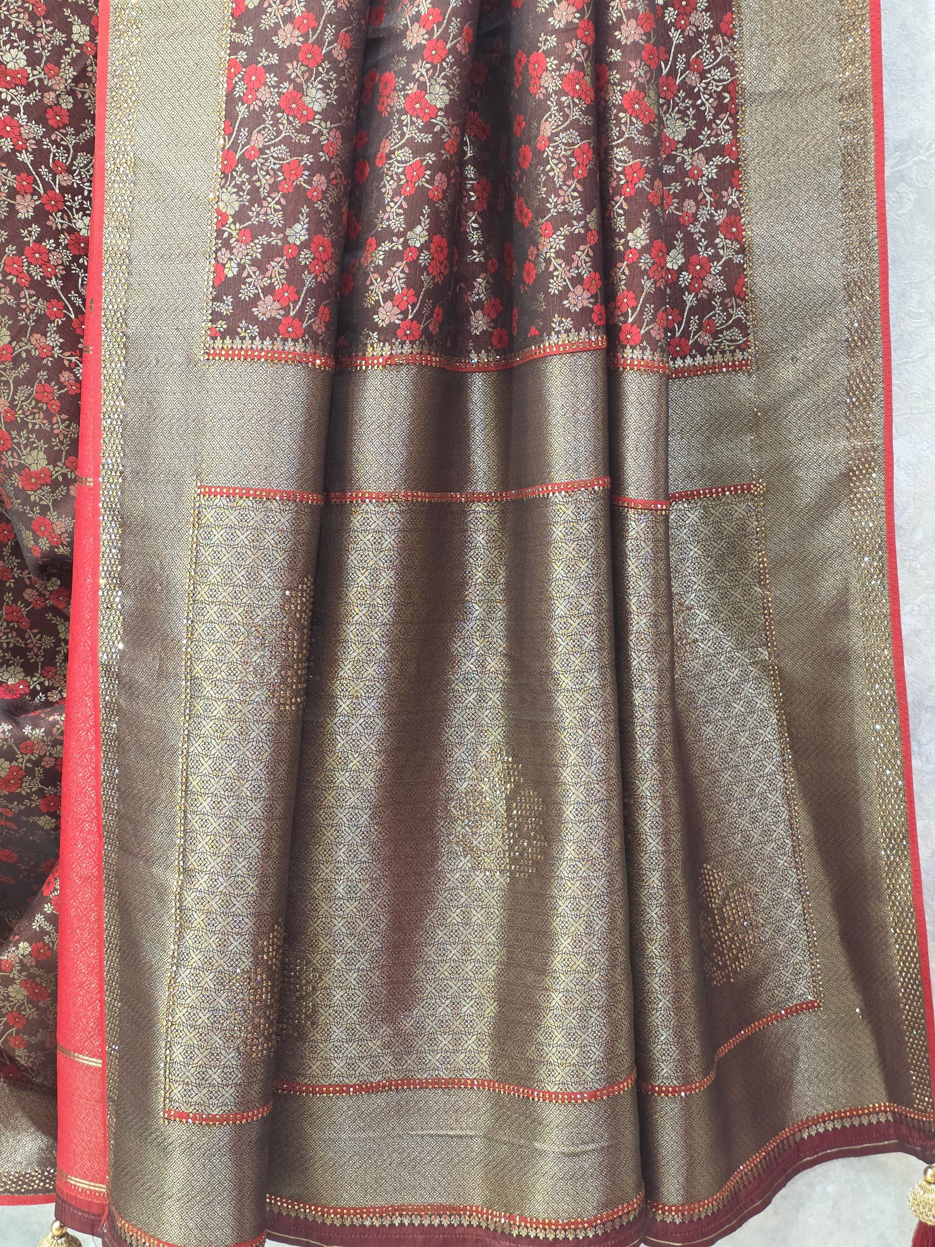 UNSTITCHED SAREE 5