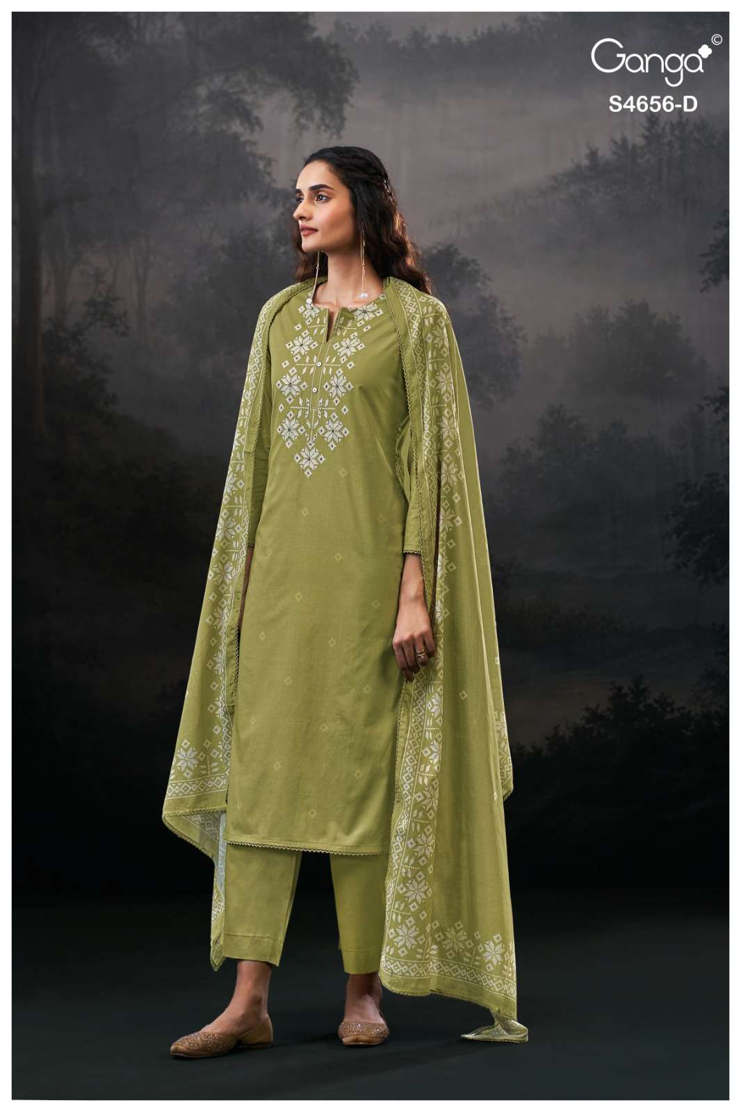 GANGA MILL: PREMIUM CAMBRIC UNSTITCHED SUIT