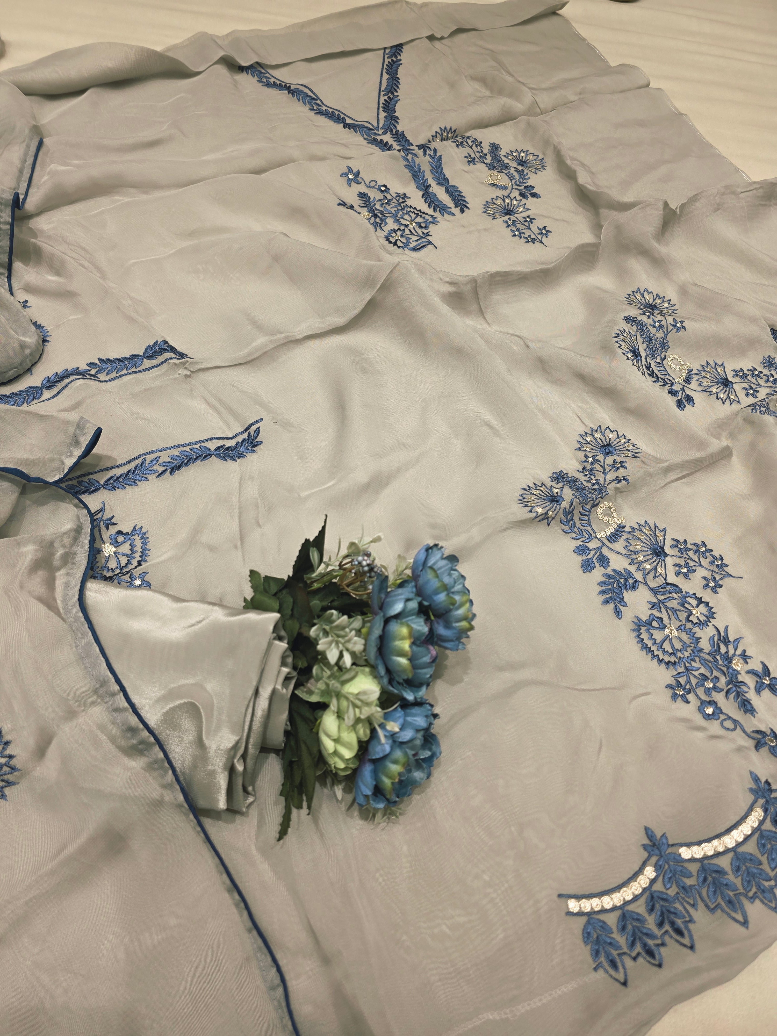 Organza ThreadWork Partywear Unstitched Suit