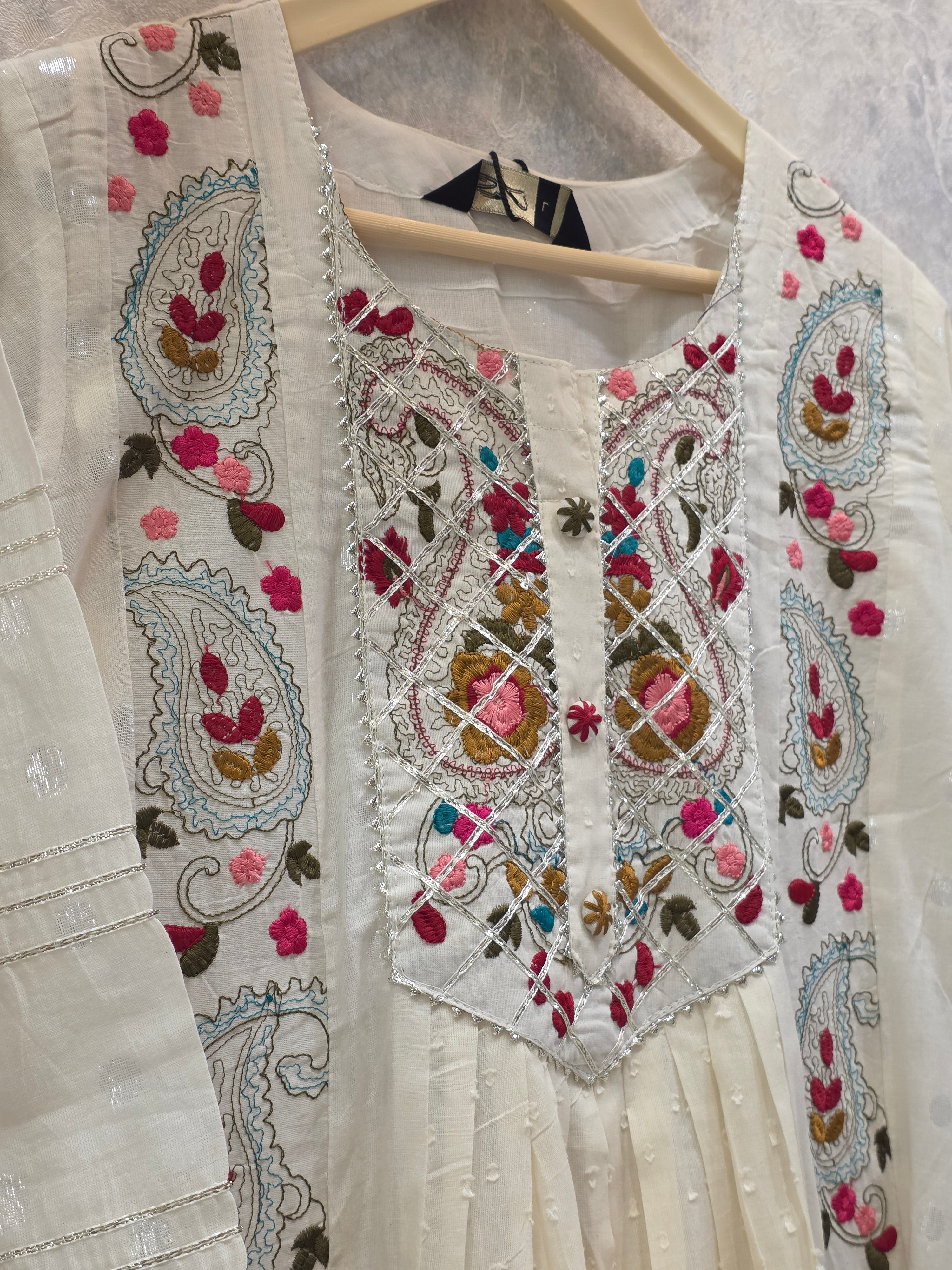 OFF WHITE MULTITHREAD FROCK PLAZZO SUIT