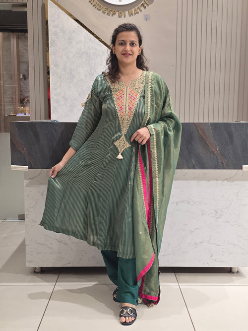 15. Green frock