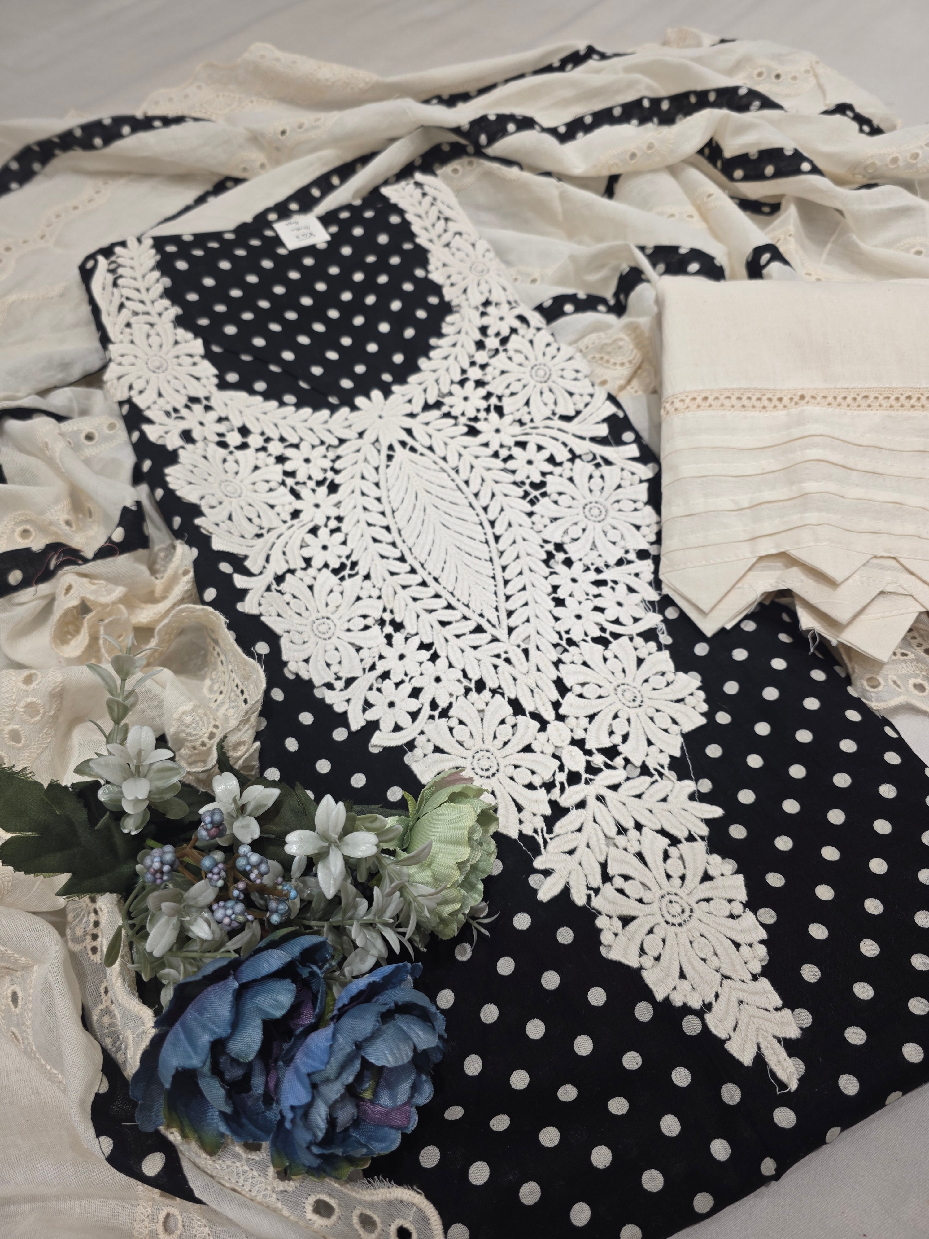 WHITE BLACK LAKHNAVI UNSTITCHED SUIT